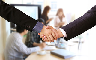 Responsive full-width image