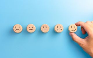 Responsive full-width image